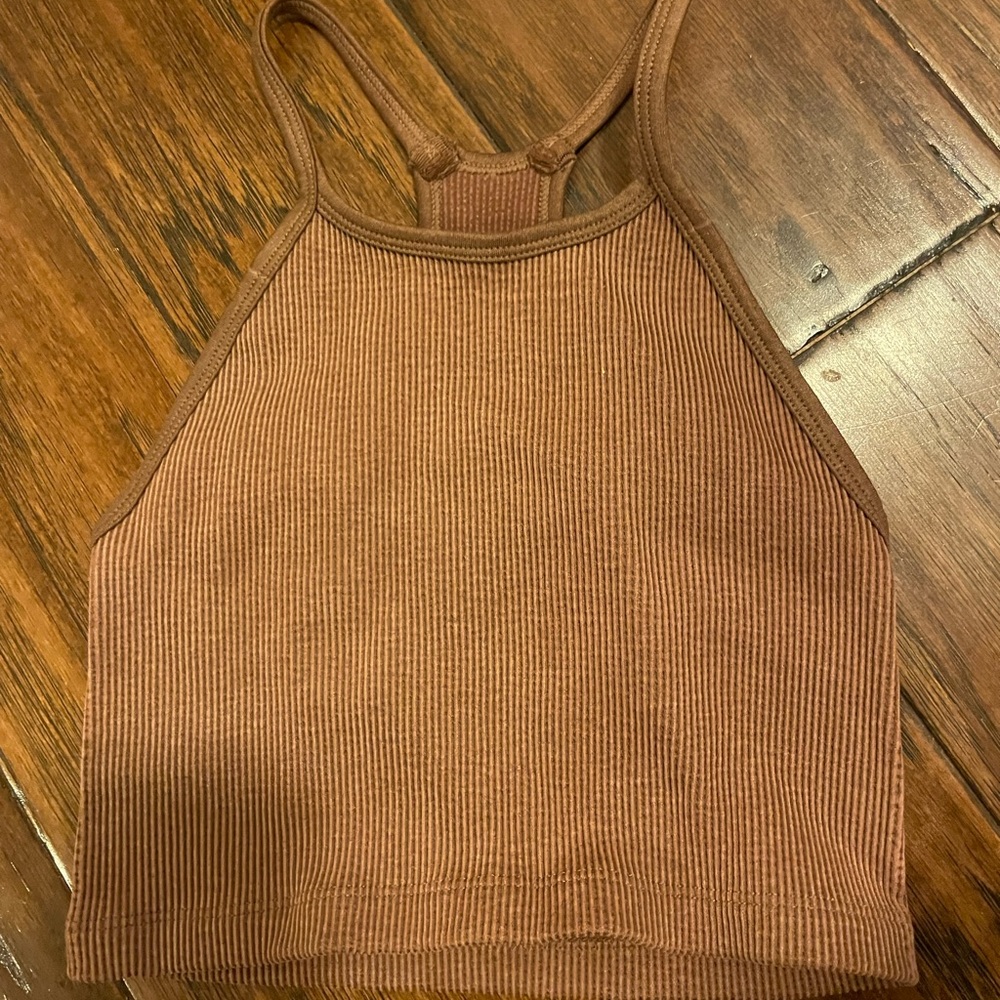 ribbed halter top🖤